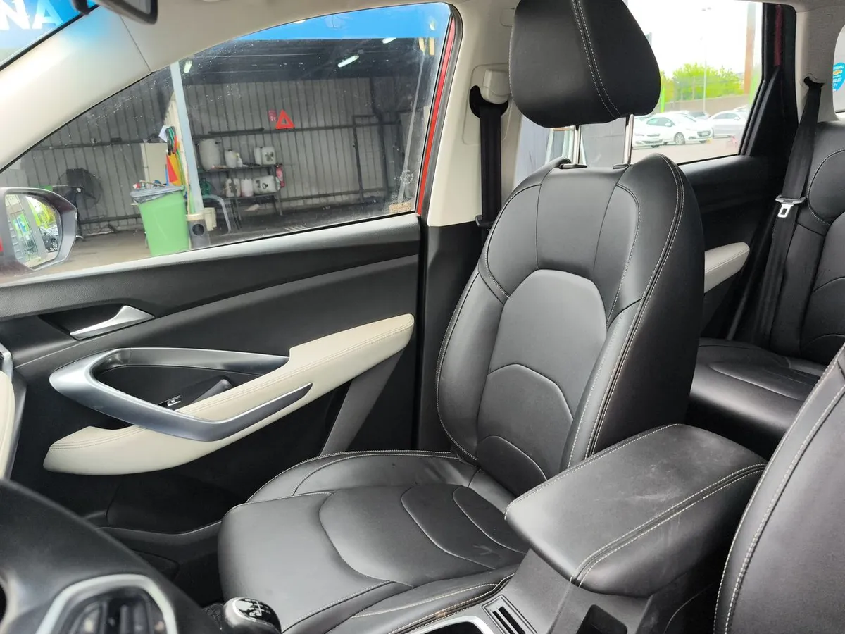 Chevrolet Captiva 1.5t Lt Fwd Mt 5p año 2021