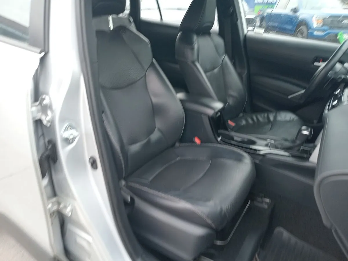 Toyota Corolla Cross 2.0 Seg 4x2 Cvt At 5p año 2023