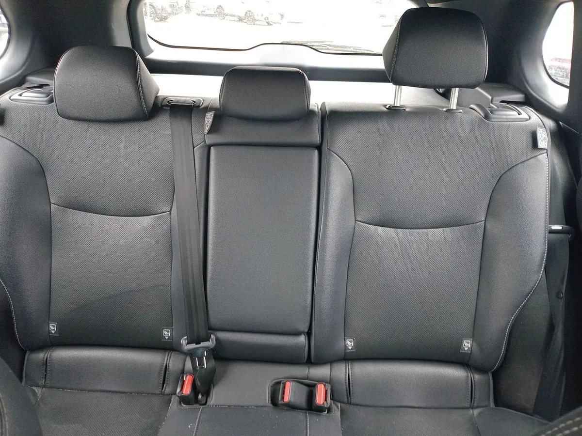 Toyota Corolla Cross 2.0 Seg 4x2 Cvt At 5p año 2023