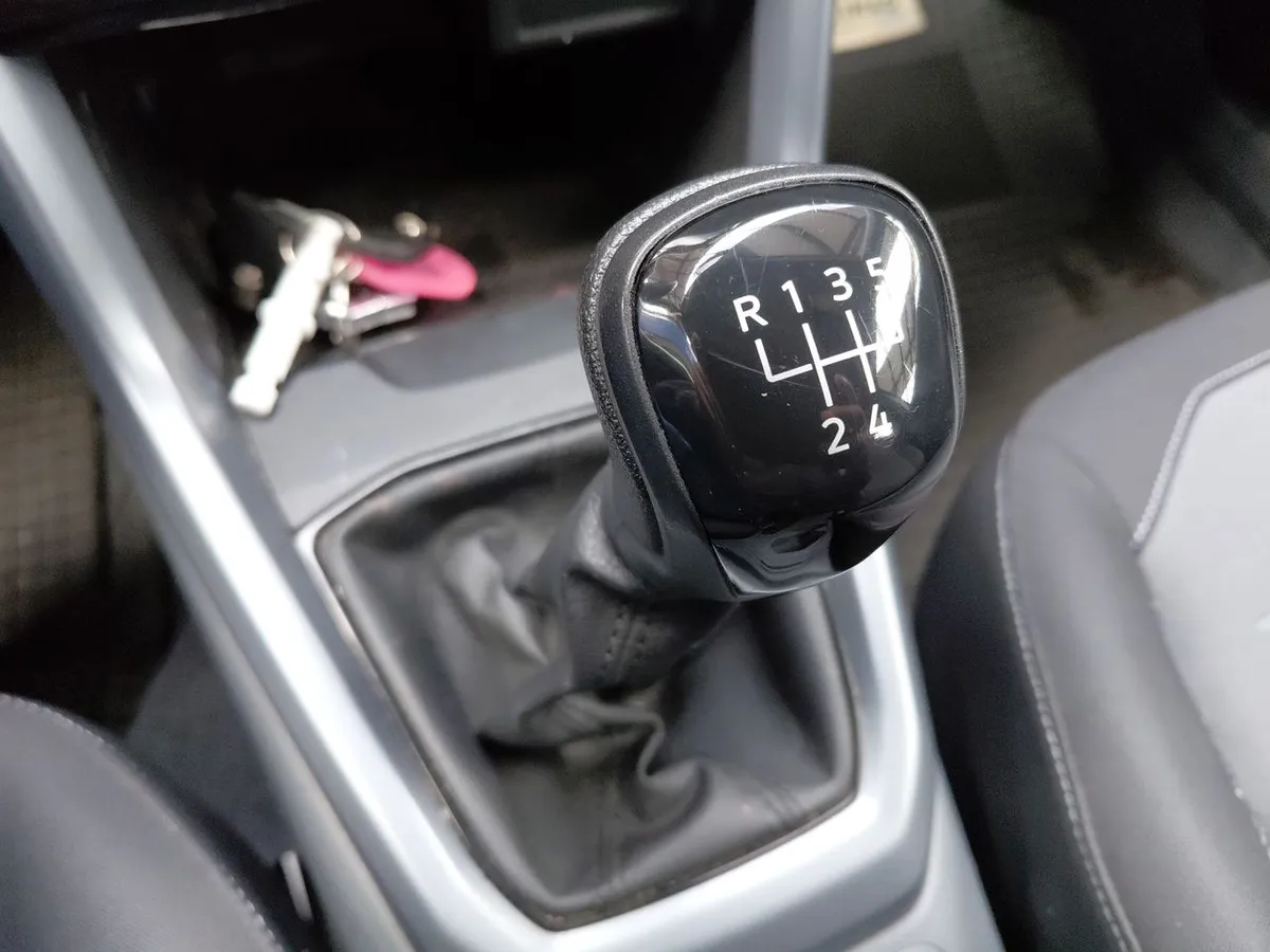Volkswagen T-Cross 1.6 Msi Comfortline 4x2 Mt5 5p año 2021