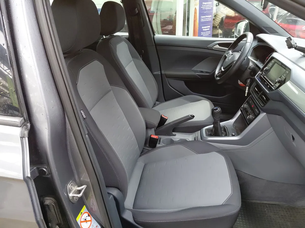 Volkswagen T-Cross 1.6 Msi Comfortline 4x2 Mt5 5p año 2021