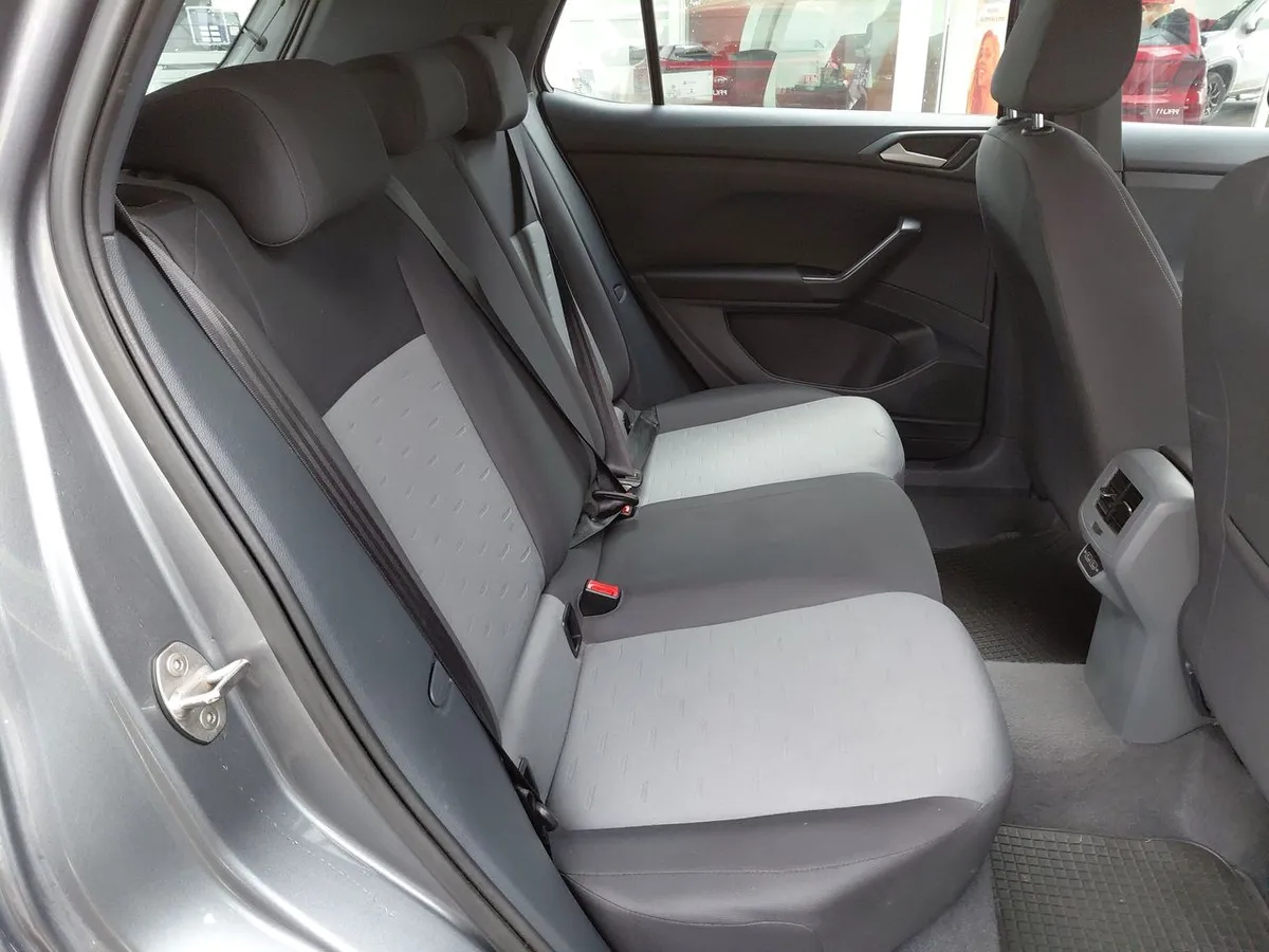 Volkswagen T-Cross 1.6 Msi Comfortline 4x2 Mt5 5p año 2021