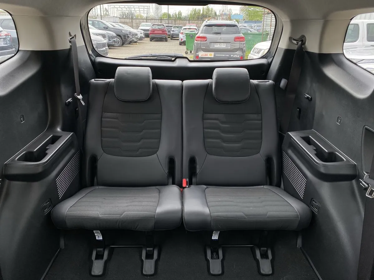 Kia Carens 1.5t Ex Full 4x2 7dct At 5p año 2026