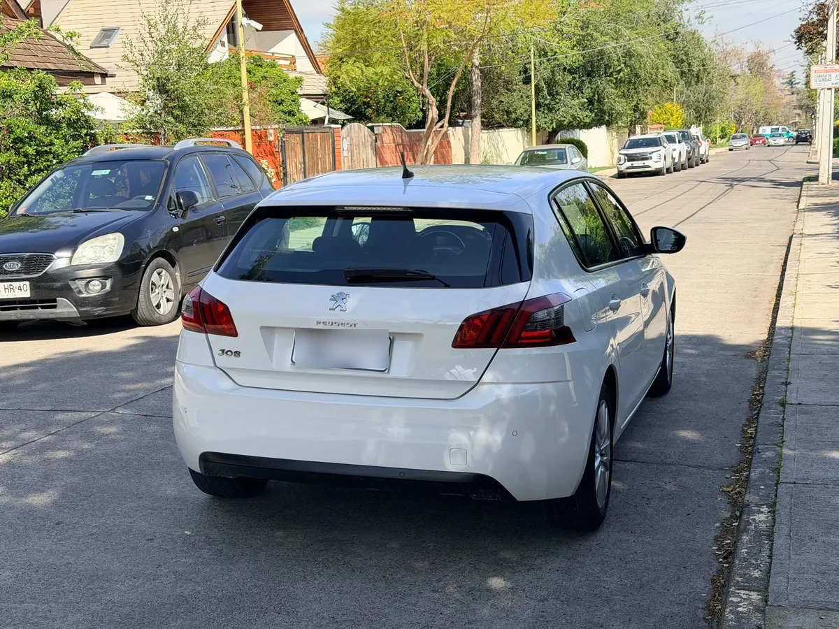 PEUGEOT 308 1.5 Active Pack Bluehdi 130 Mt Diesel año 2021