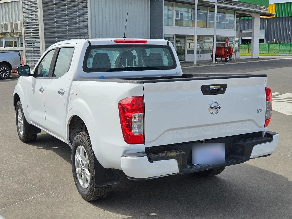 Nissan Navara Navara Dc 4x2 2.3tdi Xe año 2021