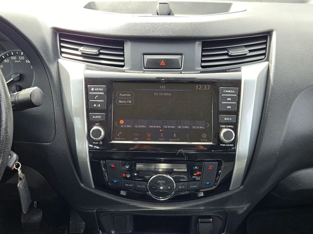 Nissan Navara Navara Dc 4x2 2.3tdi Xe año 2021