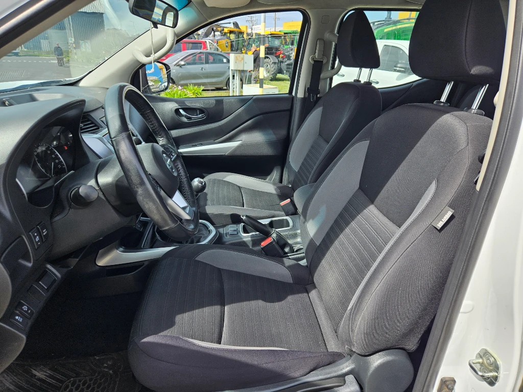 Nissan Navara Navara Dc 4x2 2.3tdi Xe año 2021