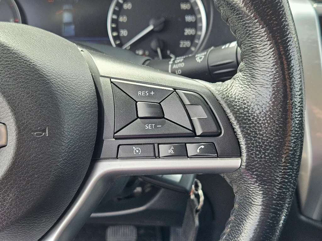 Nissan Navara Navara Dc 4x2 2.3tdi Xe año 2021