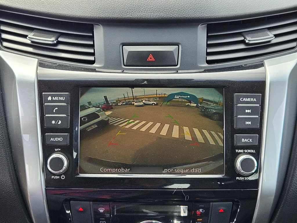 Nissan Navara Navara Dc 4x2 2.3tdi Xe año 2021