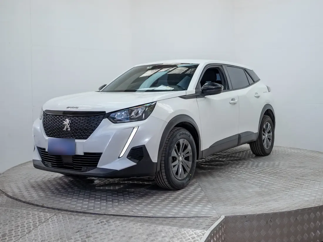 Peugeot New 2008 1.2 Active Pack Puretech 130 Mt año 2023
