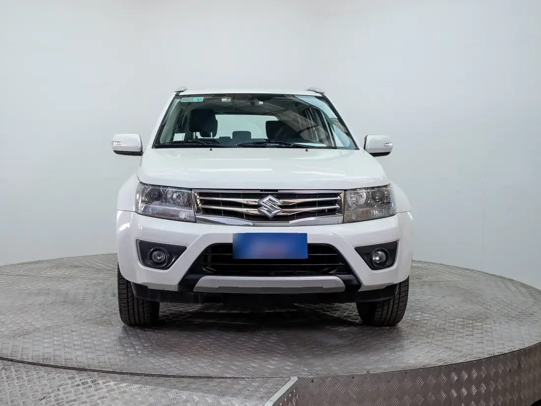 Suzuki Grand Nomade Grand Nomade 2.4 Glx Sport E4 Mt 4x4 año 2016