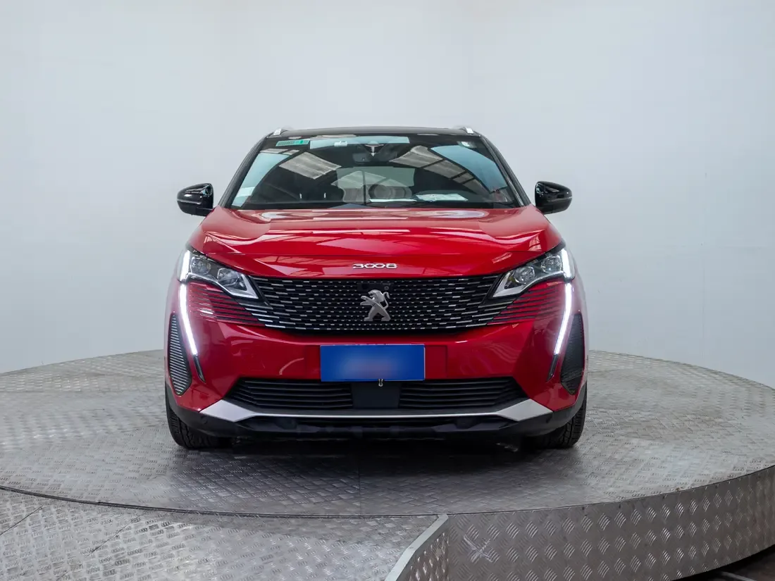 Peugeot 3008 3008 Hybrid 300 4x4 1.6 Aut año 2025