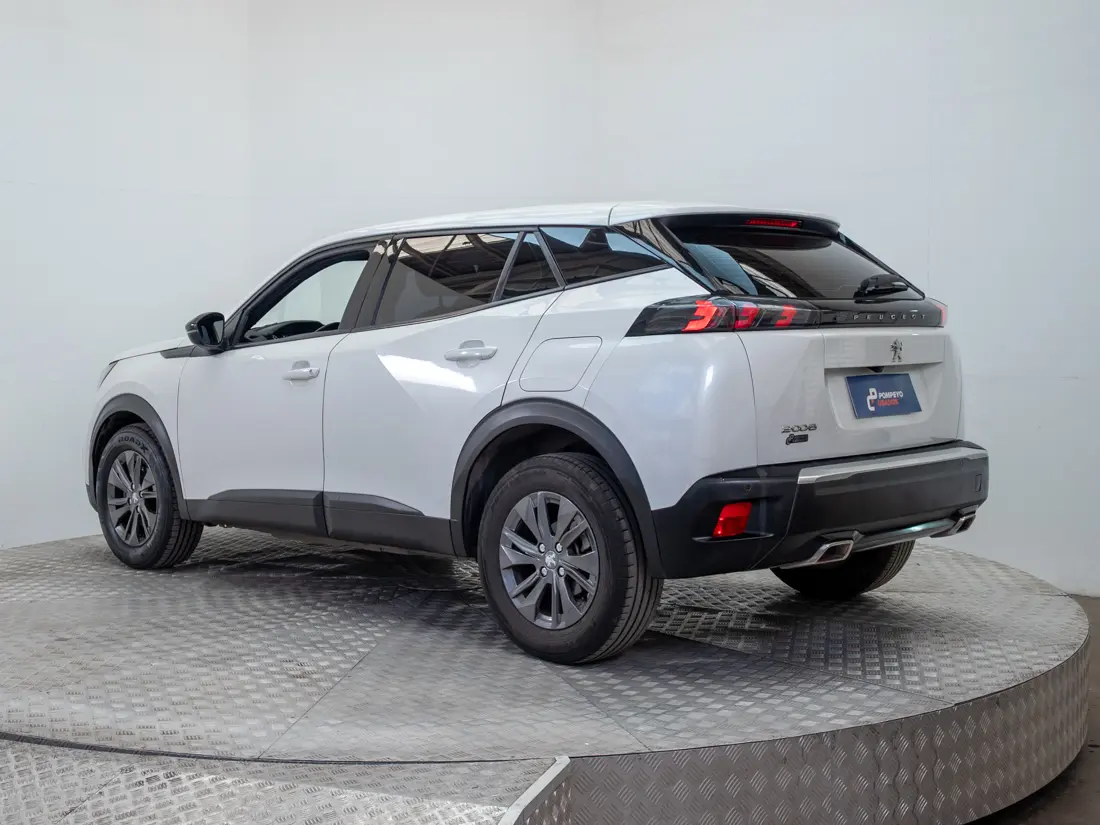 Peugeot New 2008 1.2 Active Pack Puretech 130 Mt año 2023