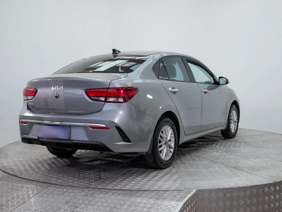 Kia Rio 4 1.4 Ex Full Mt año 2023