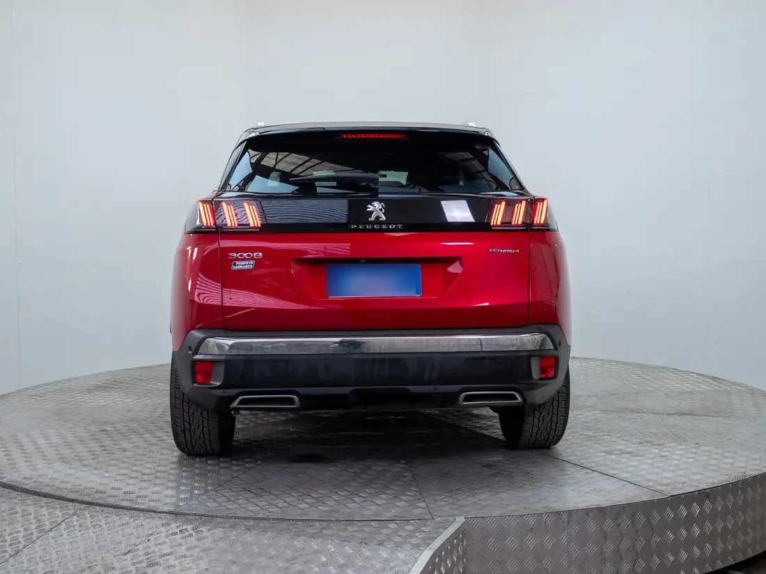 Peugeot 3008 3008 Hybrid 300 4x4 1.6 Aut año 2025