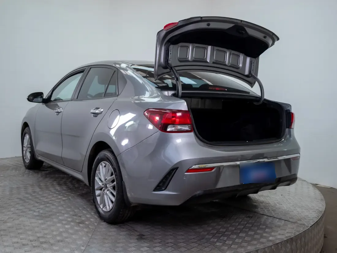 Kia Rio 4 1.4 Ex Full Mt año 2023