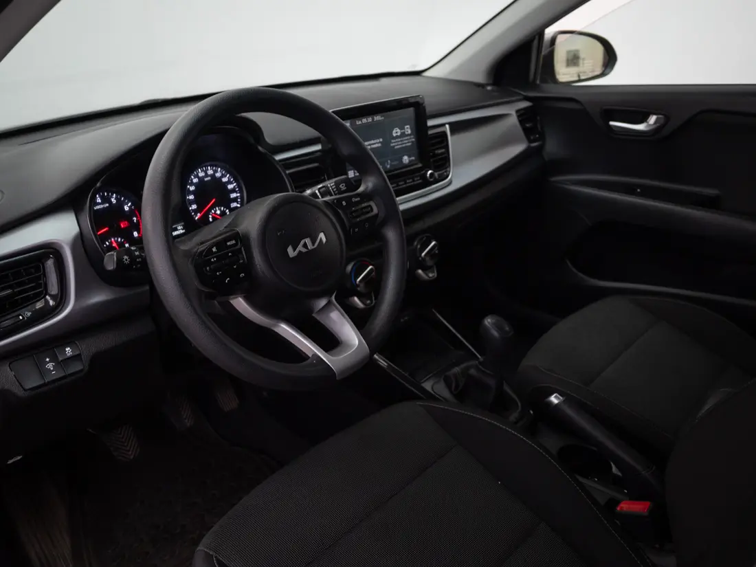 Kia Rio 4 1.4 Ex Full Mt año 2023