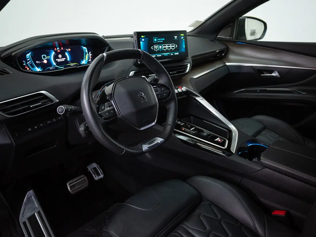 Peugeot 3008 3008 Hybrid 300 4x4 1.6 Aut año 2025