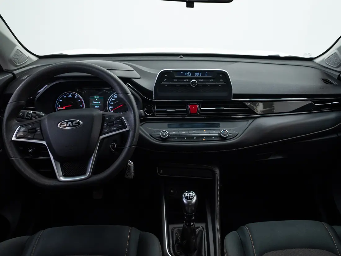JAC Js4 Js4 1.6 Comfort Mt año 2022