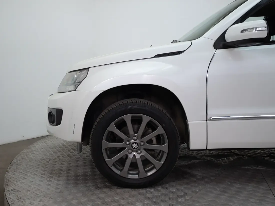 Suzuki Grand Nomade Grand Nomade 2.4 Glx Sport E4 Mt 4x4 año 2016