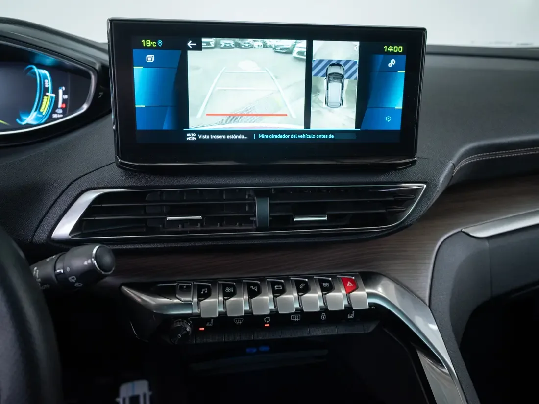 Peugeot 3008 3008 Hybrid 300 4x4 1.6 Aut año 2025