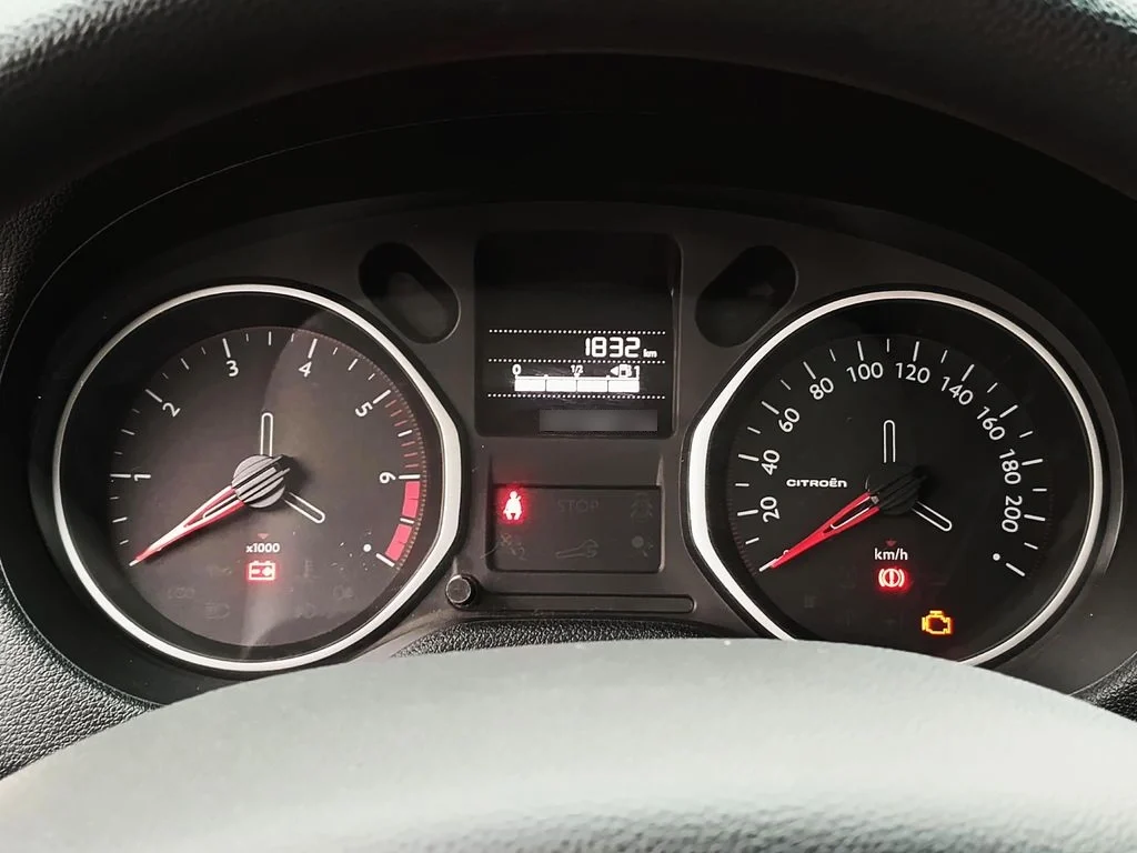 Citroen C-Elysee 1.5 Bluehdi año 2024