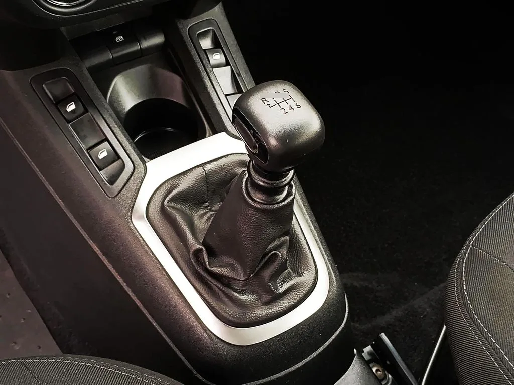 Citroen C-Elysee 1.5 Bluehdi año 2024
