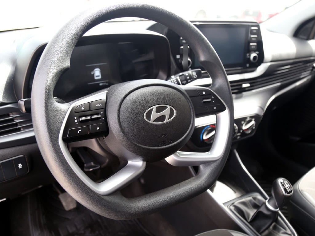 Hyundai I20 Mt 1.2 año 2025