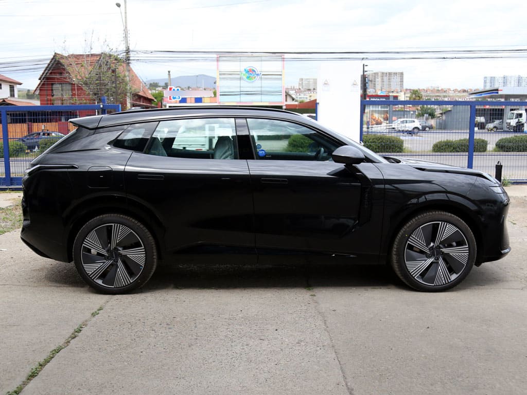 Lynk&Co 08 08 Phev año 2027