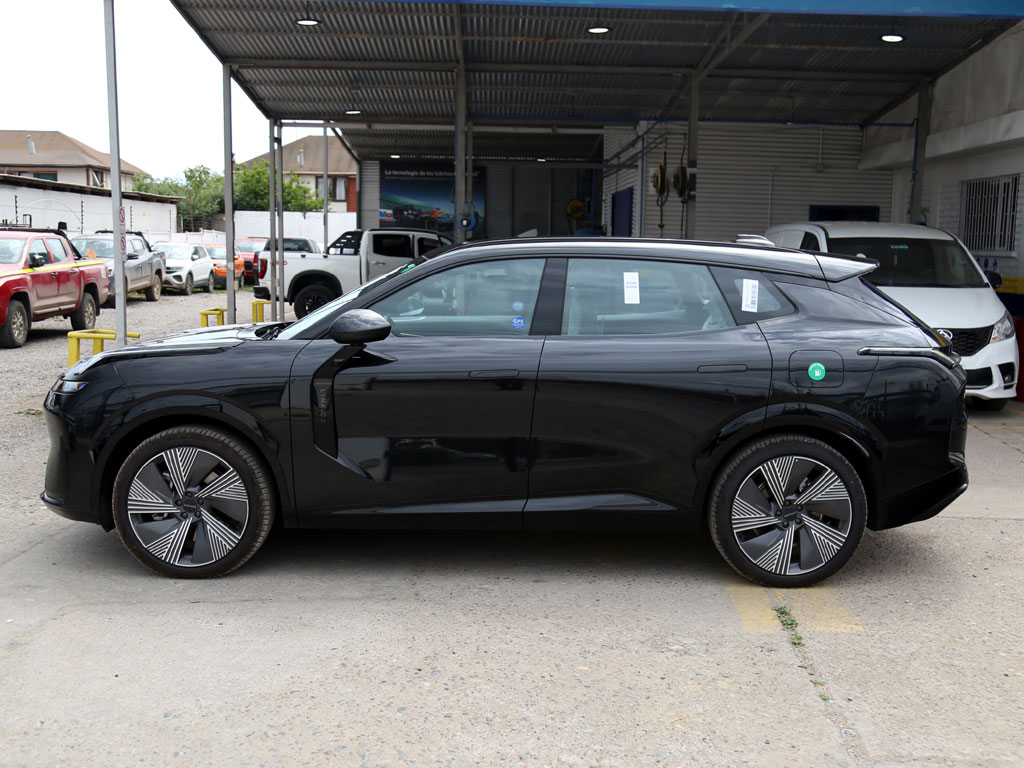 Lynk&Co 08 08 Phev año 2027
