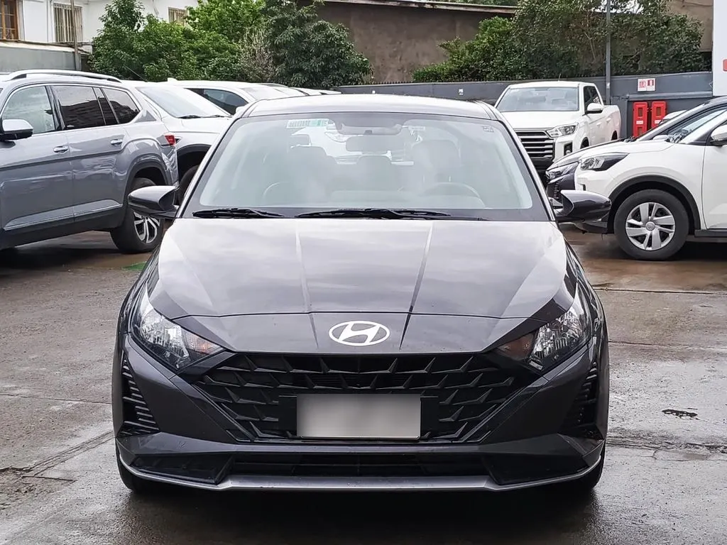 Hyundai I20 1.4 Plus Mt año 2025