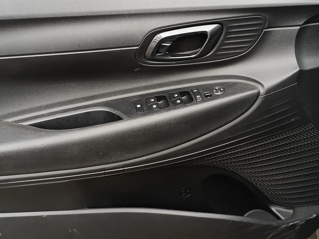 Hyundai I20 1.4 Plus Mt año 2025