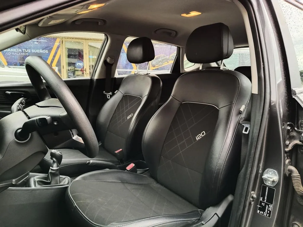 Hyundai I20 1.4 Plus Mt año 2025