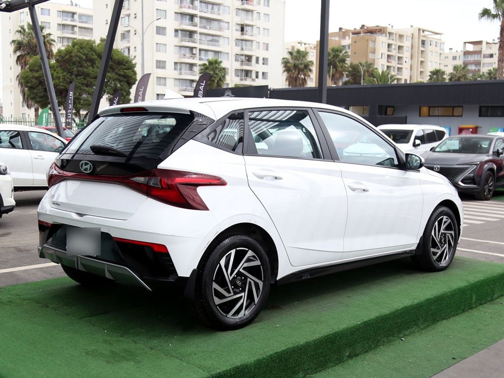 Hyundai I20 1.4 Plus Mt año 2025