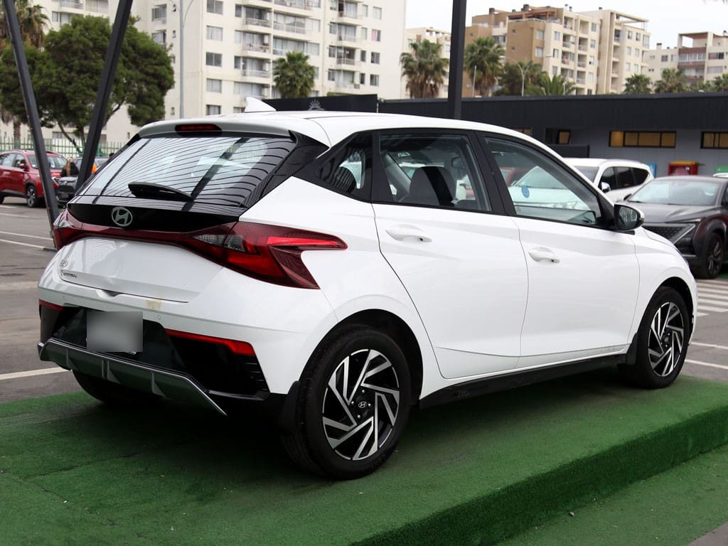 Hyundai I20 1.4 Plus Mt año 2025