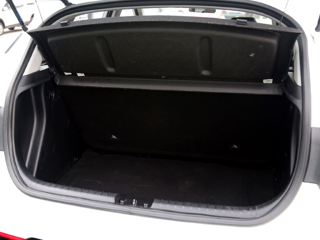 Hyundai I20 1.4 Plus Mt año 2025