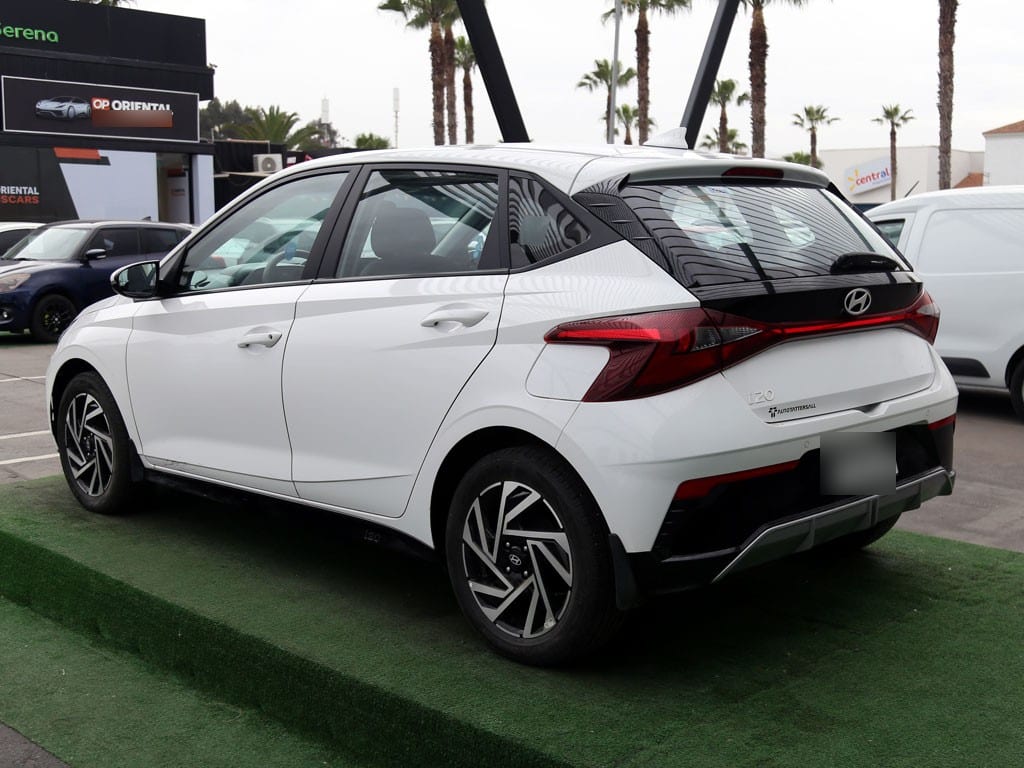 Hyundai I20 1.4 Plus Mt año 2025