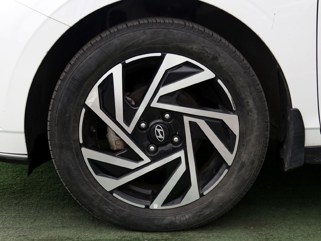 Hyundai I20 1.4 Plus Mt año 2025