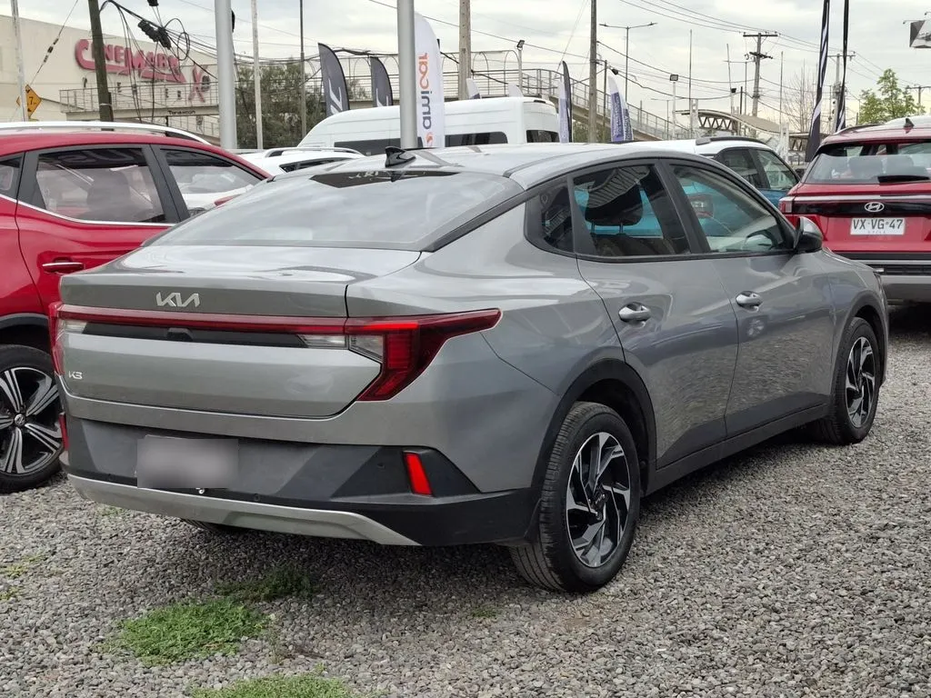 Kia K3 1.6 Ex 4x2 Mt 4p año 2024