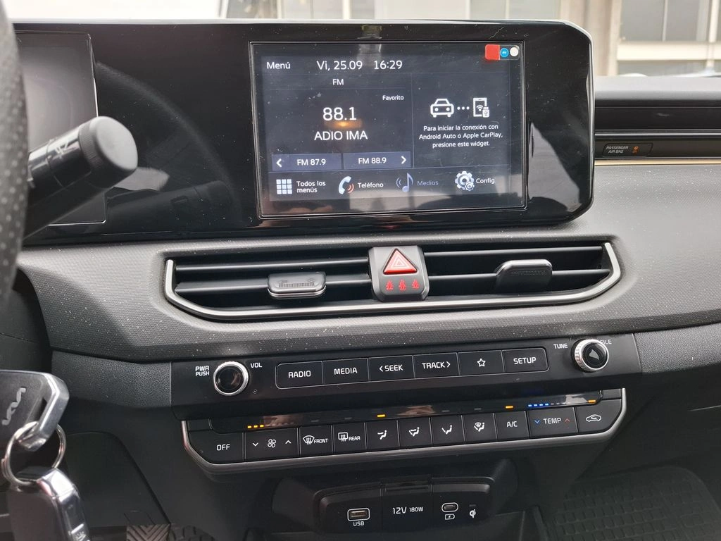 Kia K3 1.6 Ex 4x2 Mt 4p año 2024