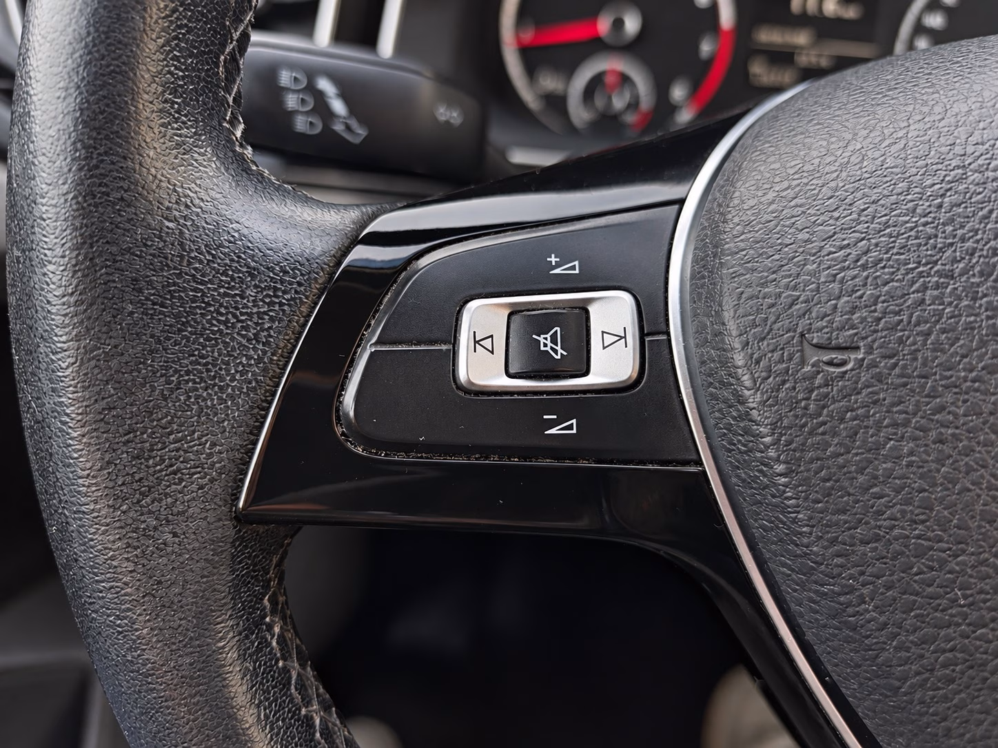 Volkswagen Virtus Mt5 Trendline Esc año 2019