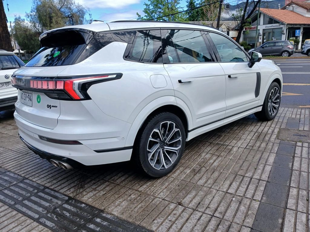 Lynk&Co 09 09 Halo 2.0t At Híbrido año 2025