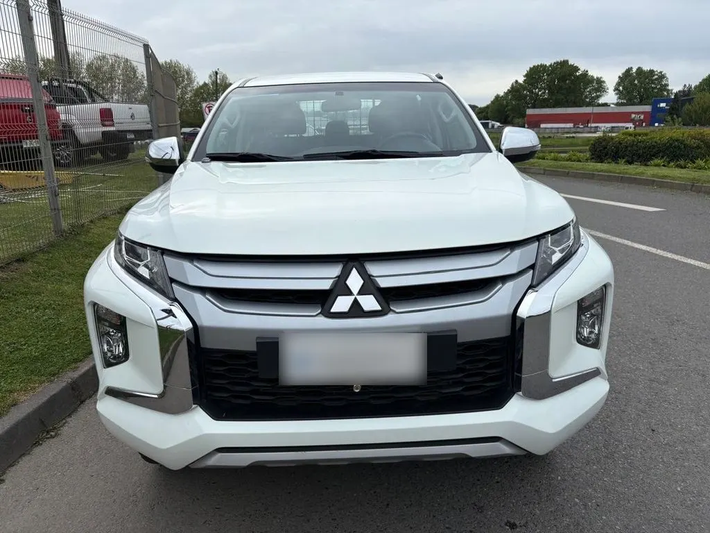 Mitsubishi L200 Katana Cr 4x2 año 2023