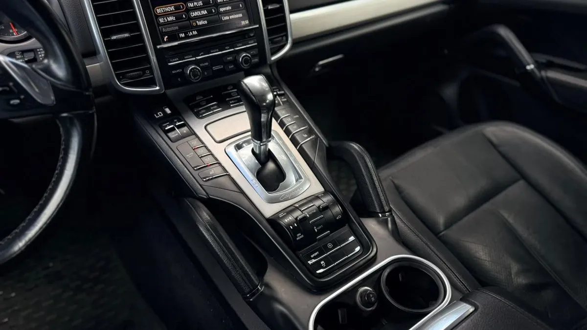 Porsche Cayenne V6 año 2014