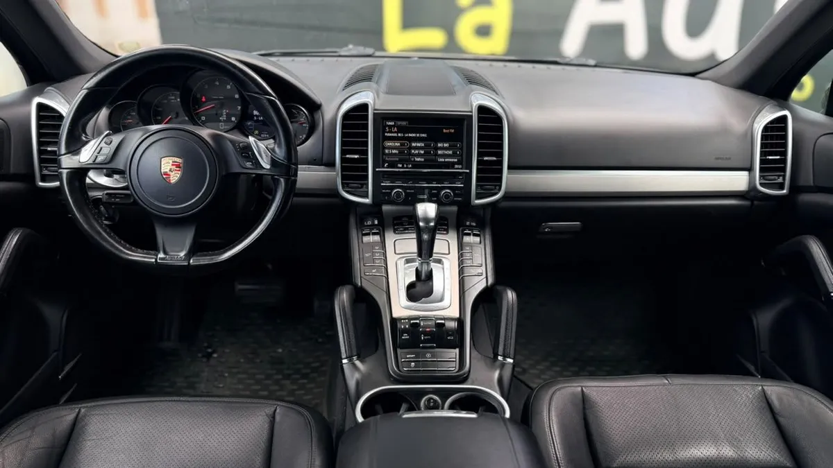 Porsche Cayenne V6 año 2014