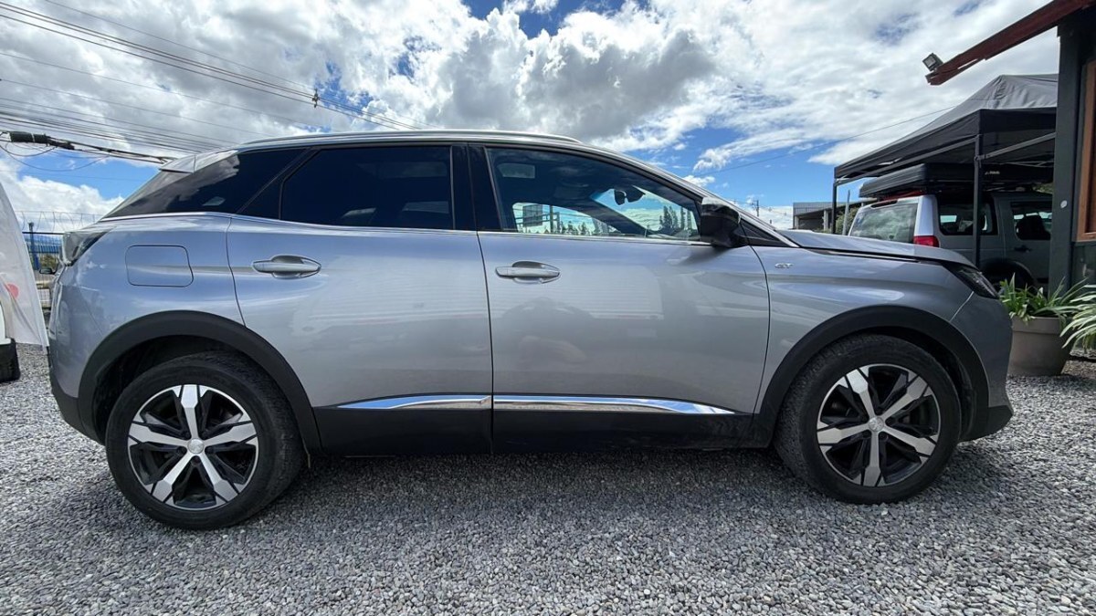 Peugeot 3008 Gt 1.5 Hdi 130 año 2022