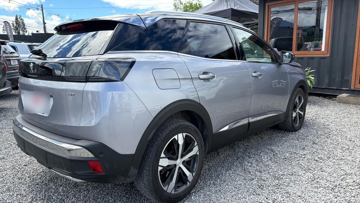 Peugeot 3008 Gt 1.5 Hdi 130 año 2022
