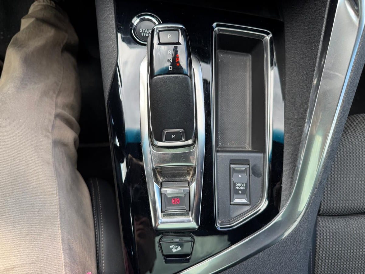 Peugeot 3008 Gt 1.5 Hdi 130 año 2022