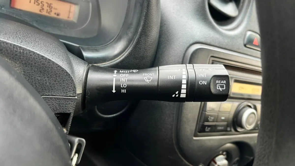 Nissan March Active 1.6 Mt año 2017