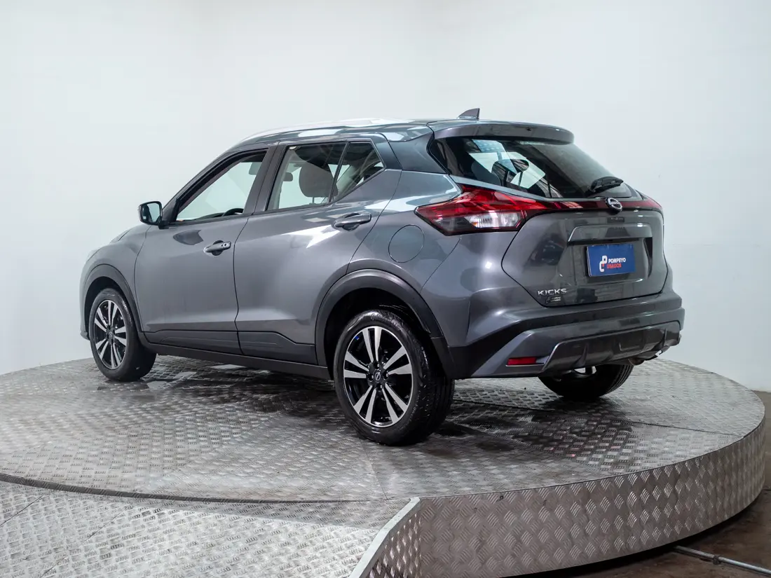 Nissan Kicks 1.6 Play Advance At año 2025